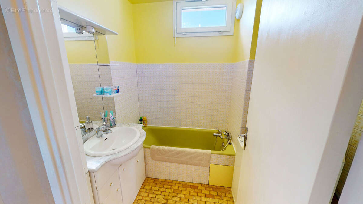Appartement dernier étage de 82 m2  - Boulevard Joseph Vallier / Catane - photo 8