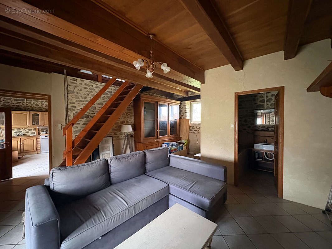 Maison à CHAMPNETERY