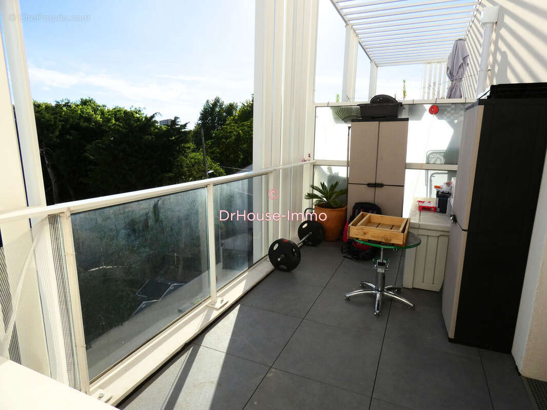 Appartement à MARSEILLE-9E