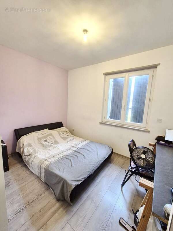 Appartement à RIBAUTE-LES-TAVERNES