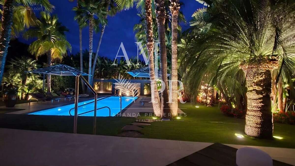 Maison à MOUGINS