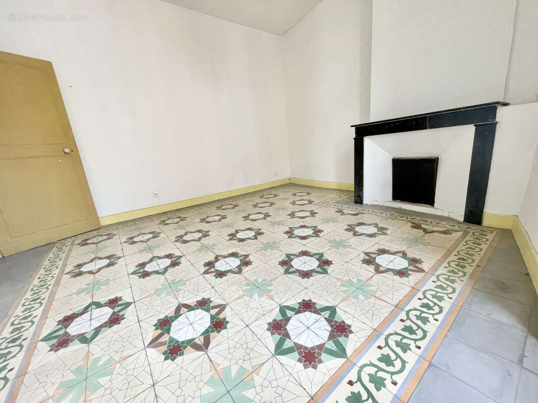 Maison à MONTPEYROUX