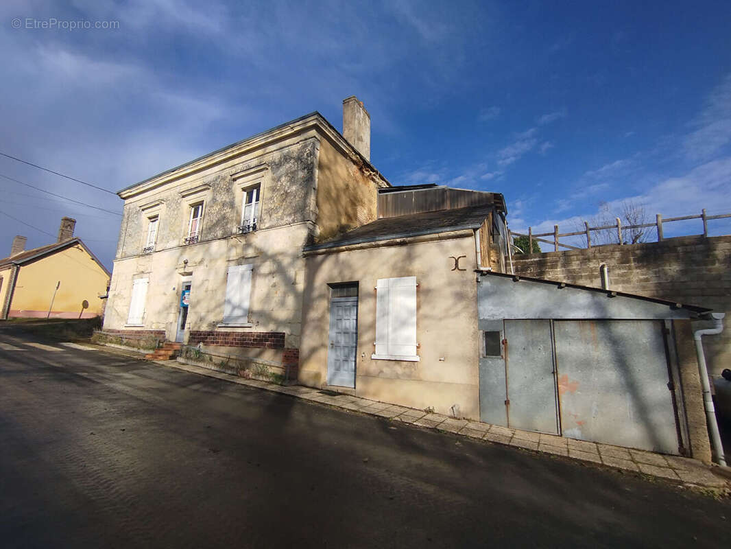 Maison à SAINT-CALAIS