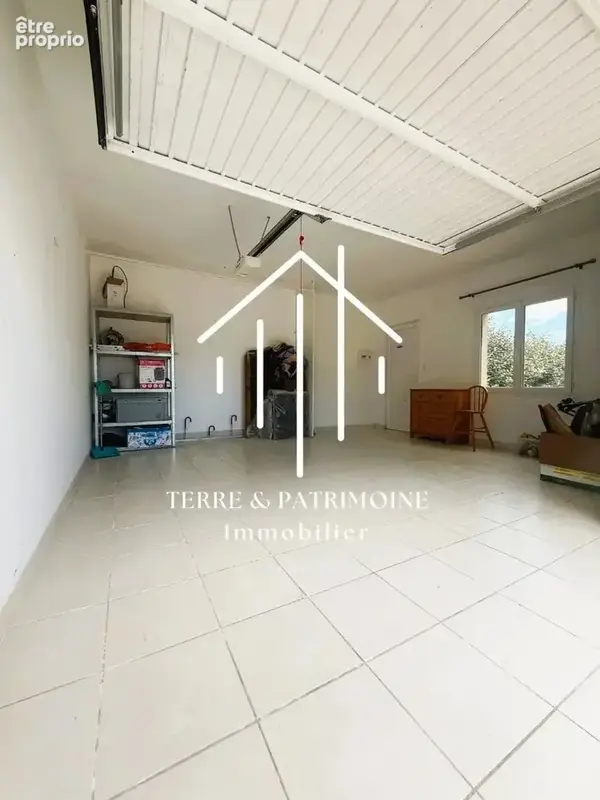 Villa contemporaine alliant calme, confort et proximité des commodités au cœur de Saint-Paul-le-Jeune. - photo 13