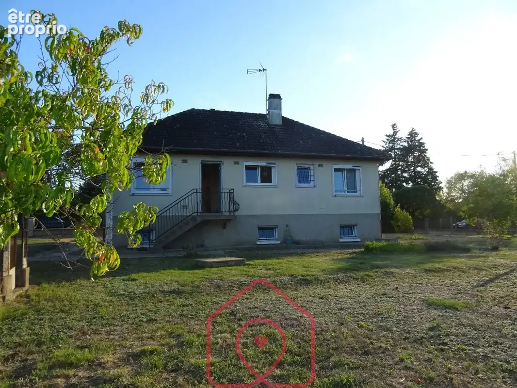 Photo Maison à Aubigny-Sur-Nere au prix de 137 800€