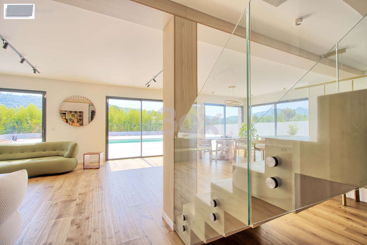 Villa contemporaine d'exception (2025)   La Crau - photo 11