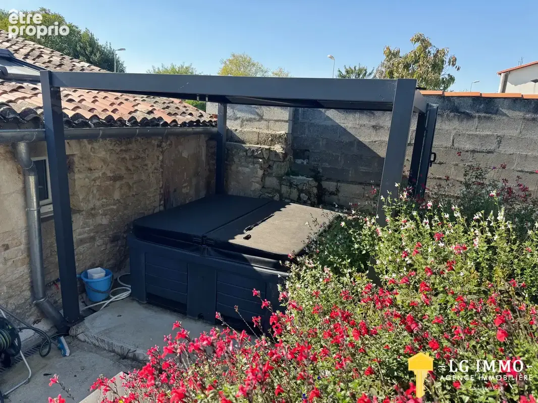 Maison de plain-pied avec jardin et garage en centre ville - photo 14