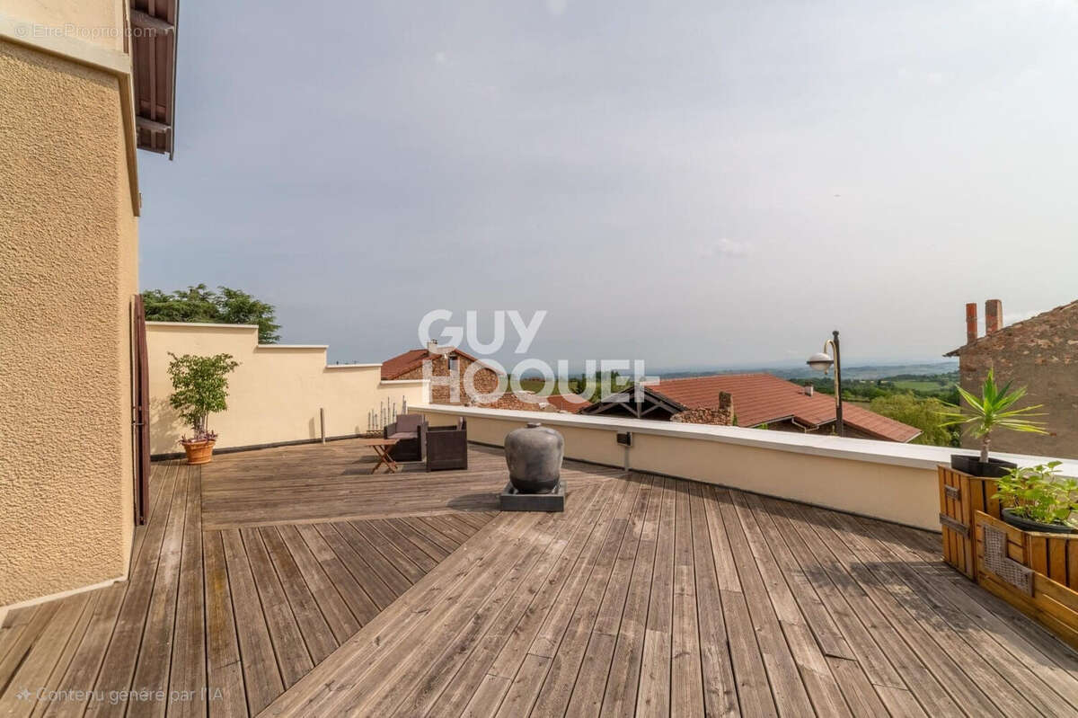 Maison à SAINT-POLGUES