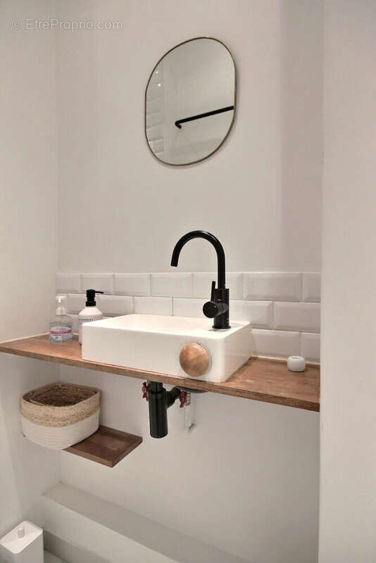 Appartement à PARIS-7E