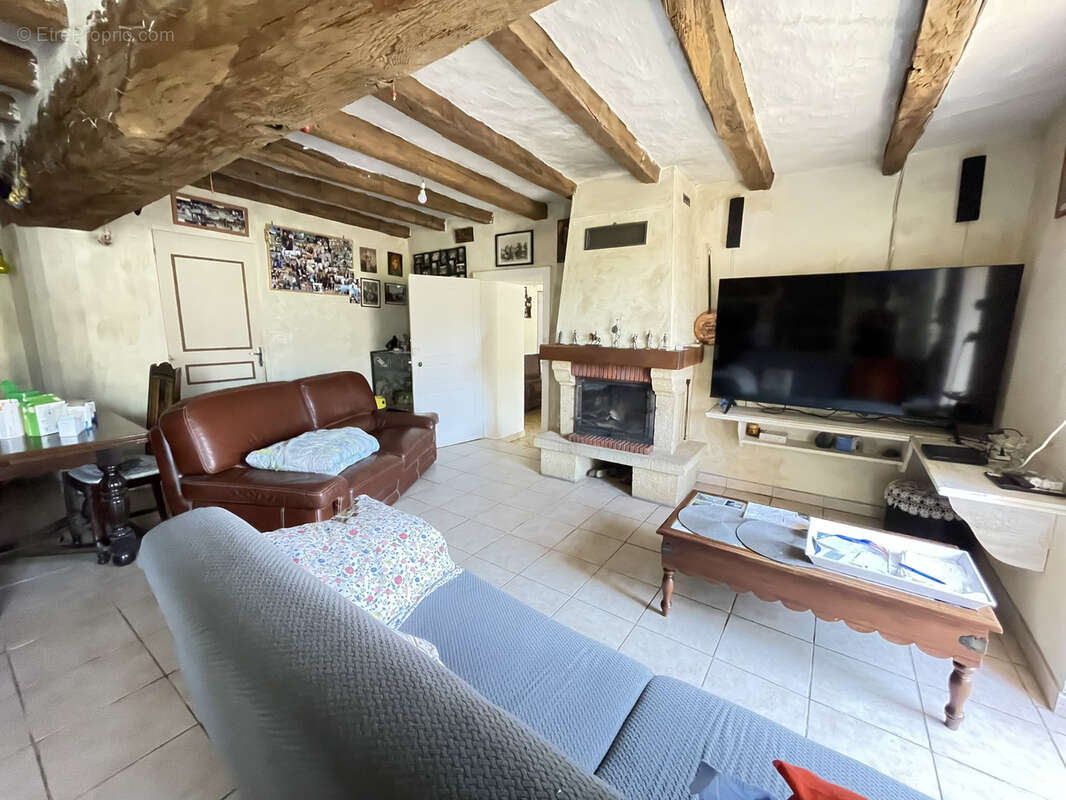 Maison à SAINT-LAURENT-DU-MOTTAY