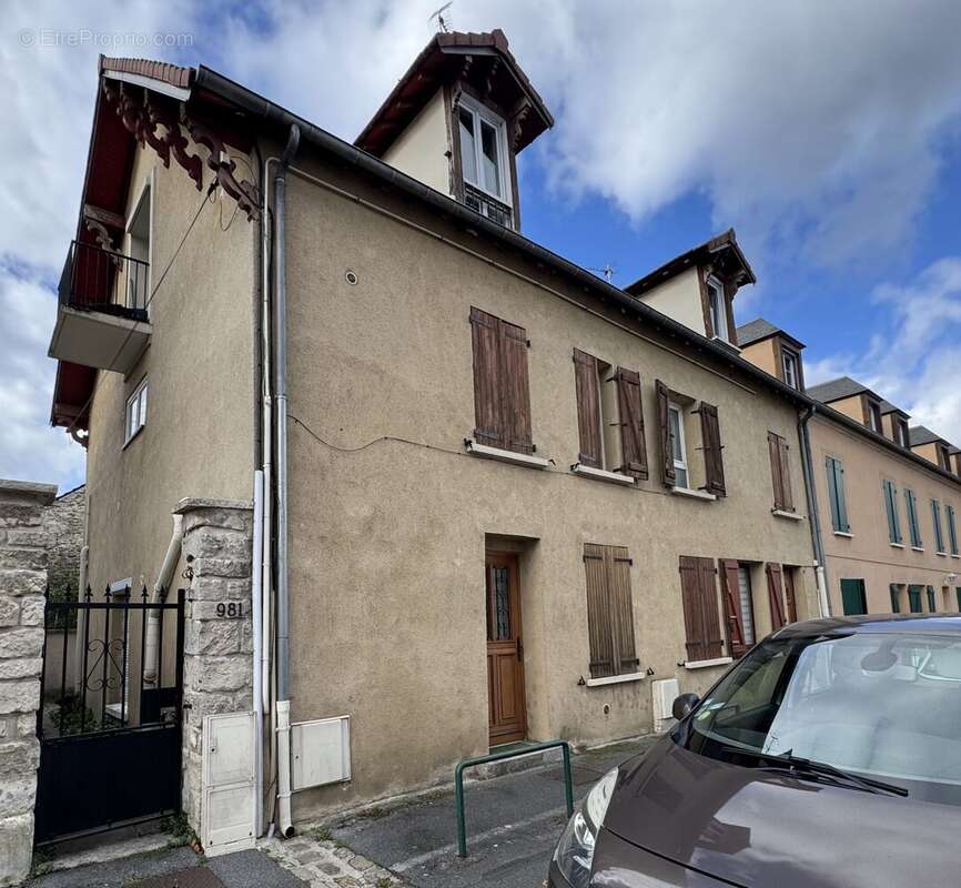 Appartement à LA CHAPELLE-EN-SERVAL