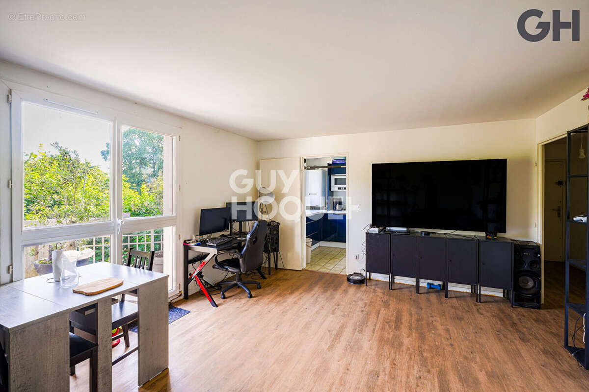 Appartement à ETIOLLES