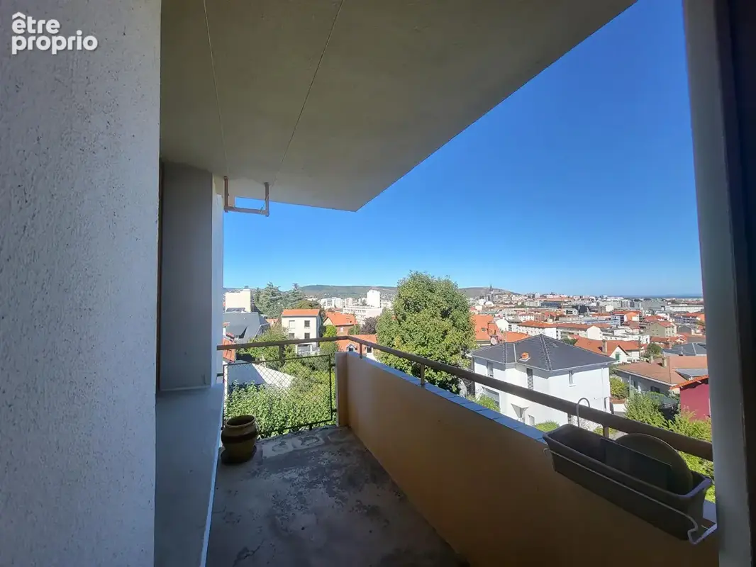3 Pièces à Clermont-Ferrand ? Secteur recherché de la rue de Wailly - photo 2