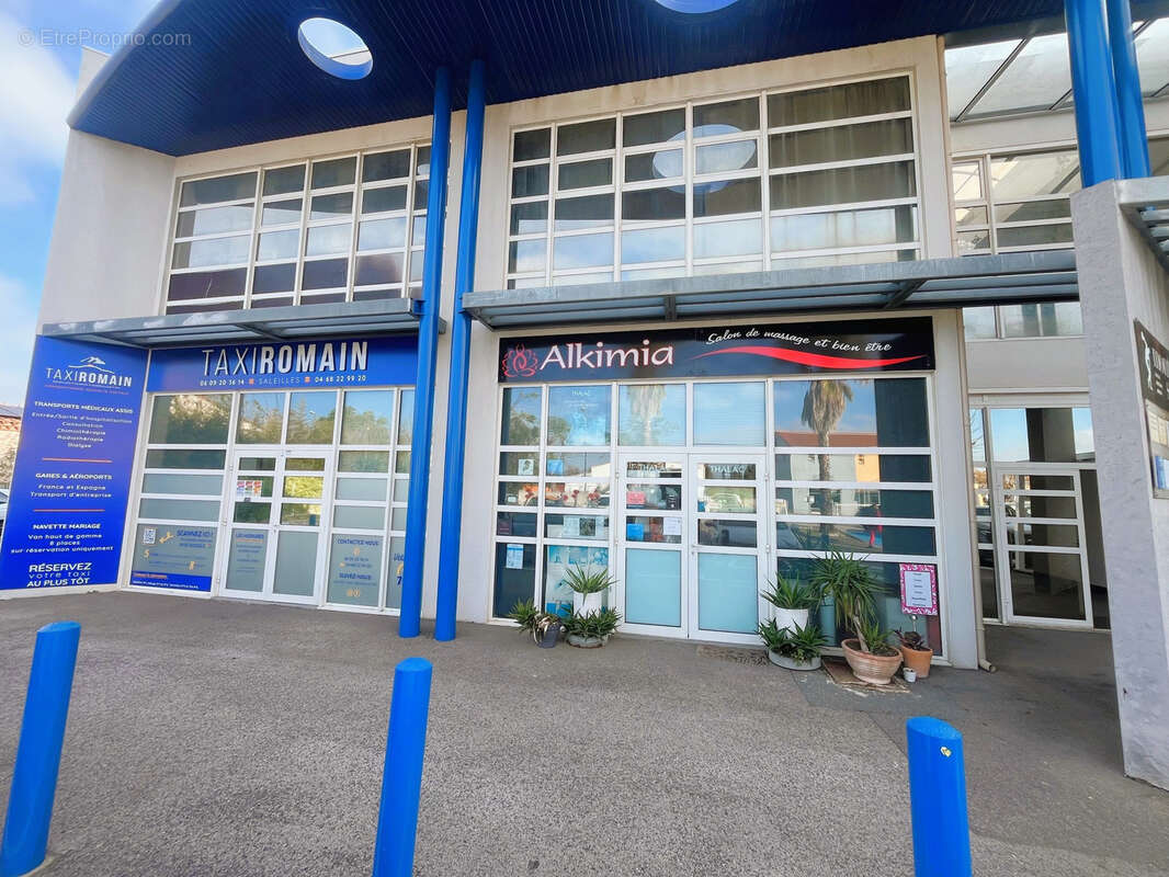 Commerce à SALEILLES