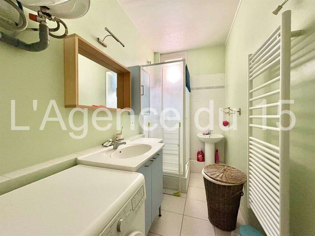 Appartement à PARIS-15E