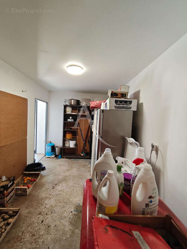 Maison de plain pied -  Semussac 4 pièce(s) 120 m2 - photo 13
