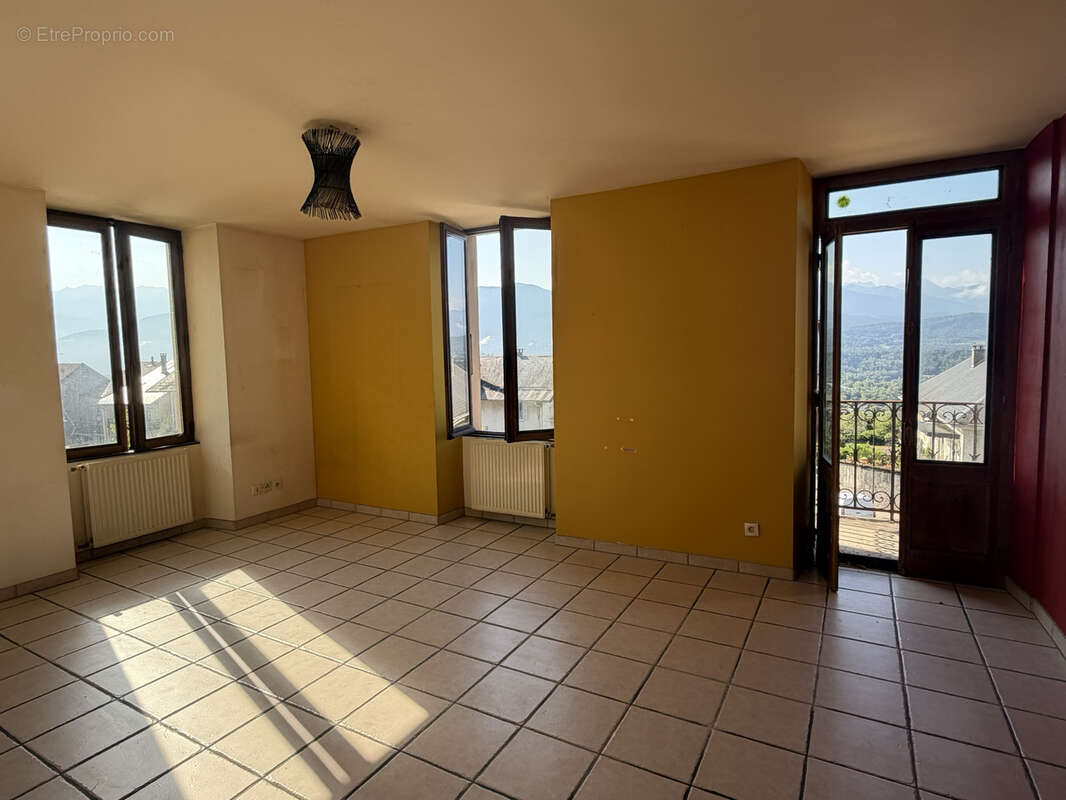 Bel Appartement T3 avec 2 balcons - photo 7