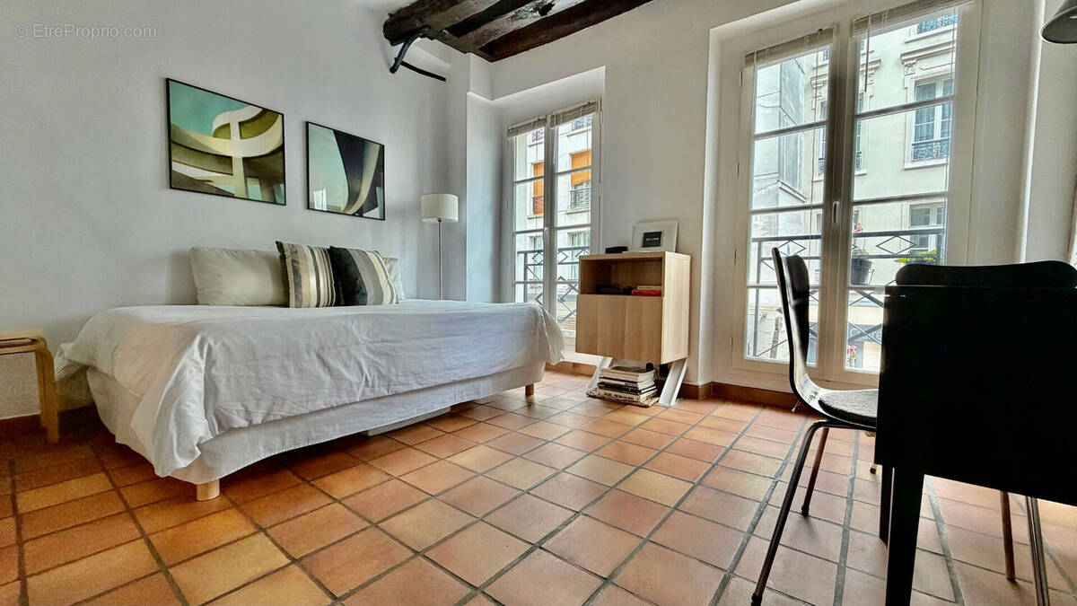 Photo Appartement à Paris-1e au prix de 235 000€