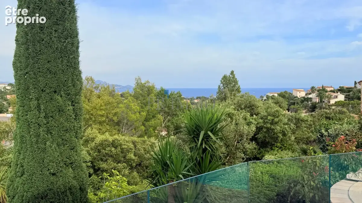 Photo Maison à Les Issambres au prix de 1 170 000€