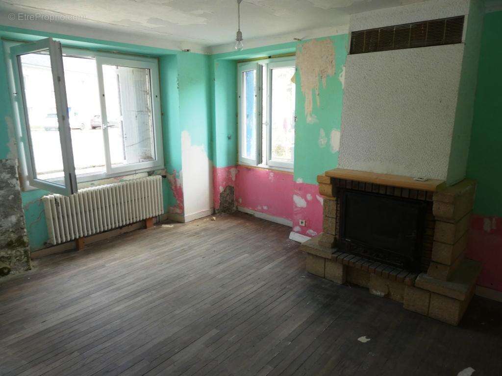 Maison à LOCMALO