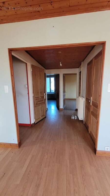 Maison à LE CHAMBON-SUR-LIGNON