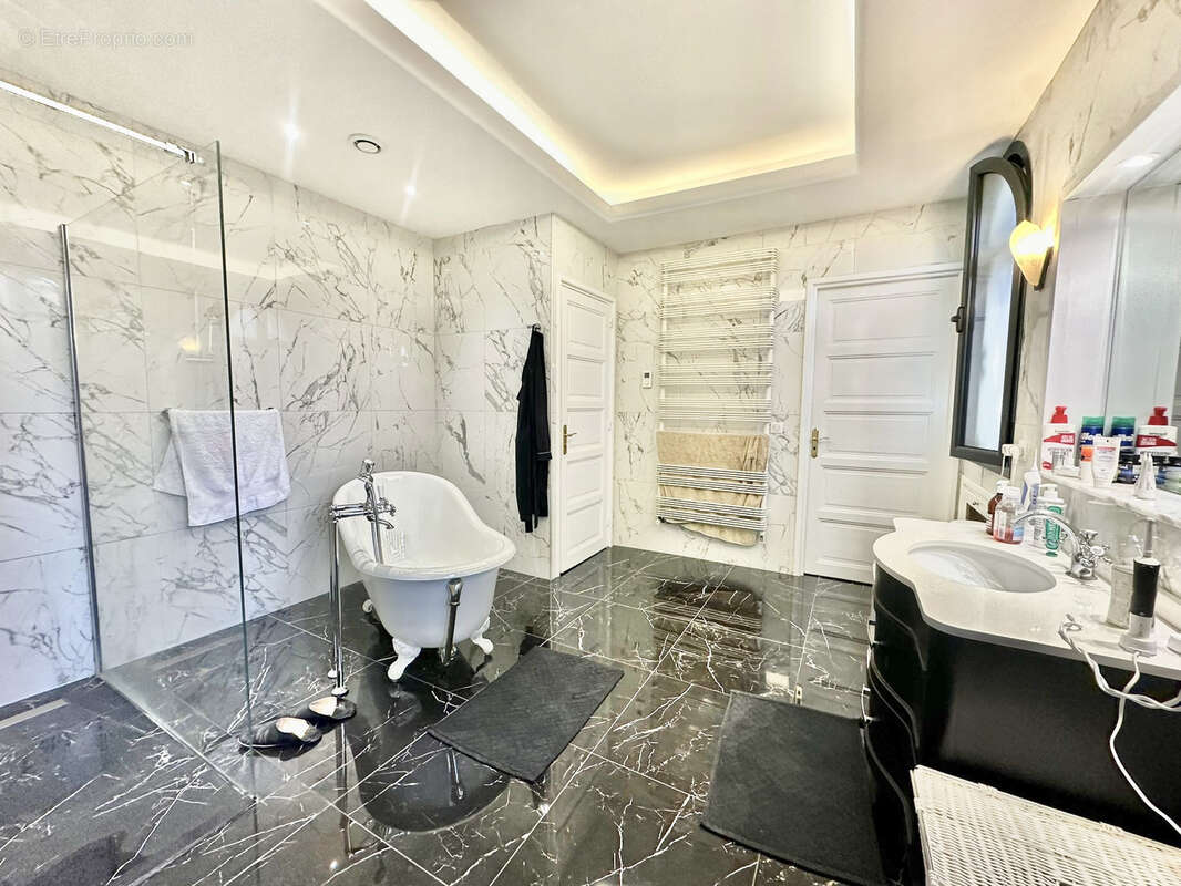 Cannes basse californie villa t6 individuelle 405m2vue mer calme,  piscine terrain 1800m2 garage - photo 15