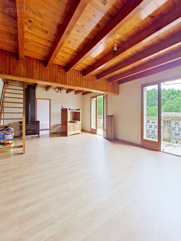 Maison à FRAISSE-SUR-AGOUT