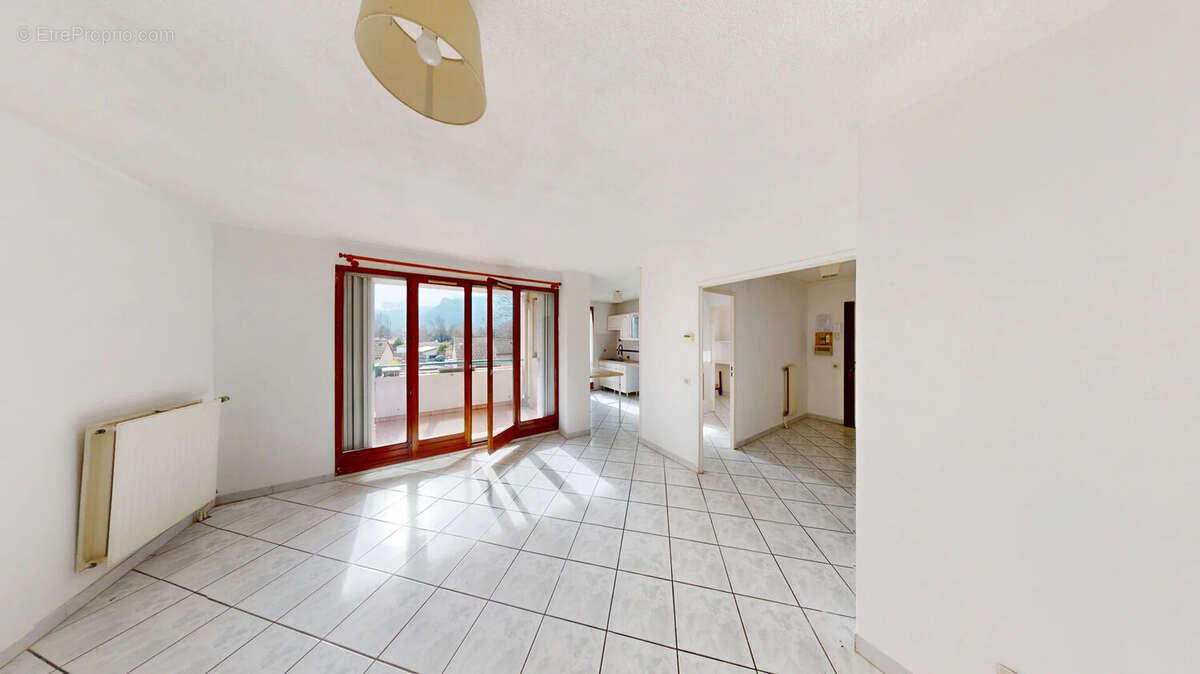 Appartement à LE PONT-DE-CLAIX