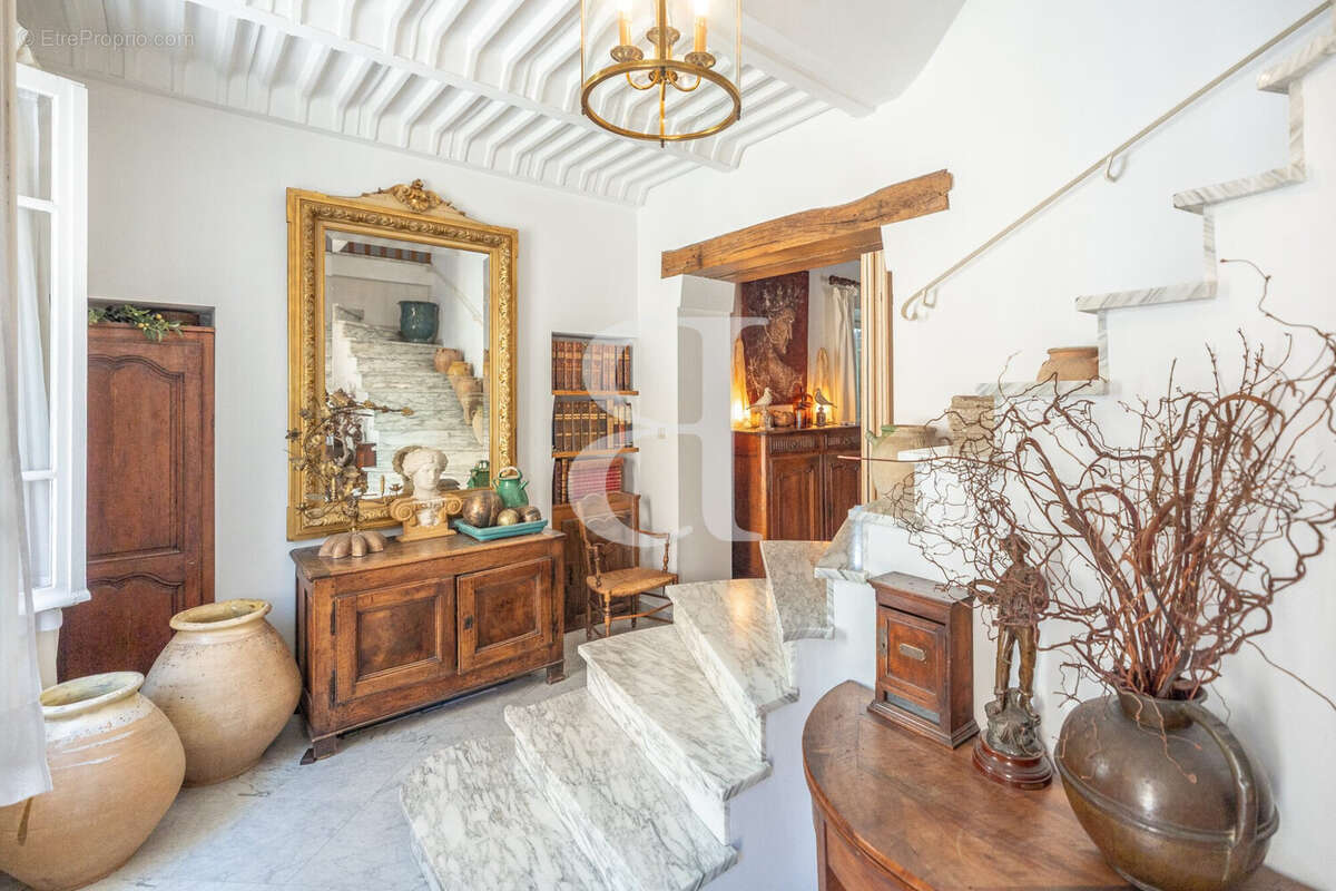 Maison 12 pièces 441 m² à vendre à Vaison-La-Romaine (84110) - photo 8