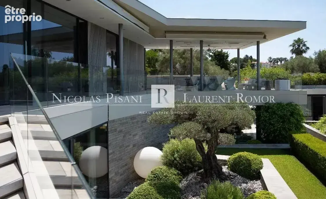Propriete exceptionnelle - cap d'antibes - vue mer - piscine - terrain - photo 3