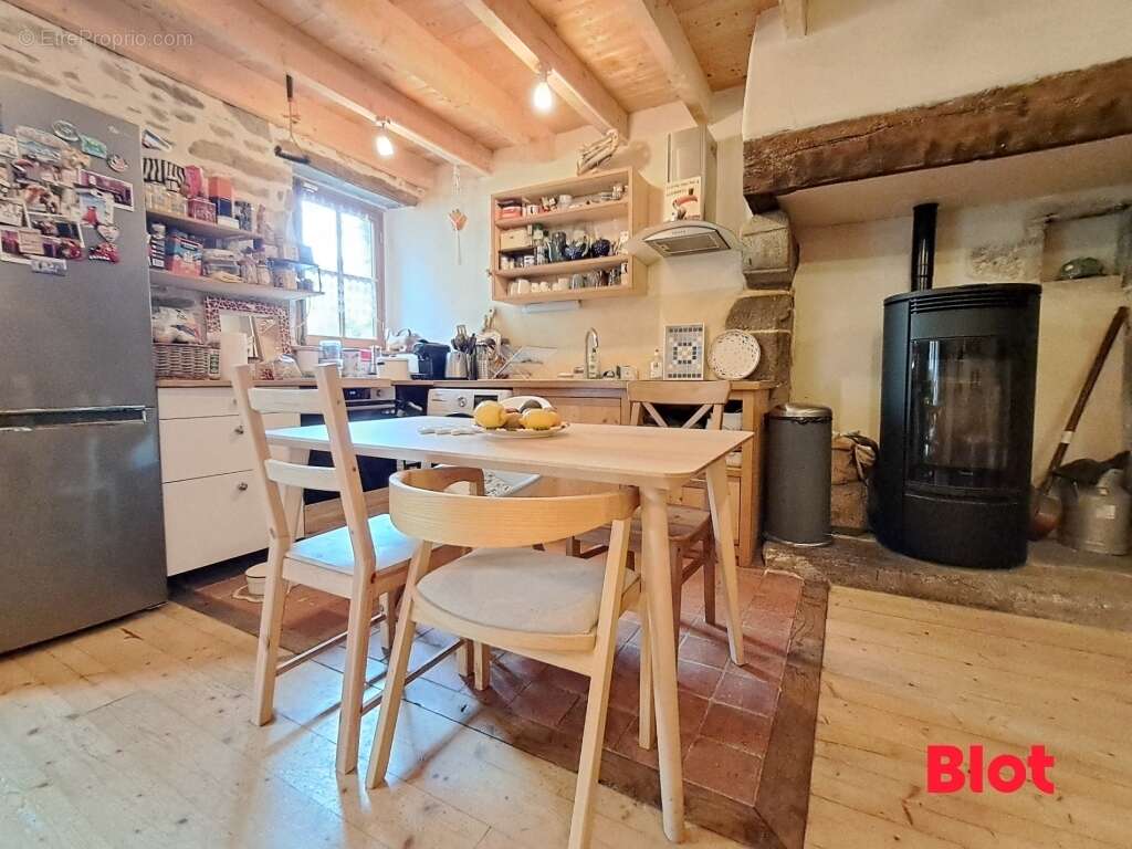 Maison 65 m² à Saint-Suliac  - photo 4