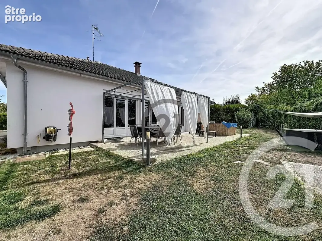 Maison 6 pièces 104 m² à vendre à Saint-Andre-Les-Vergers (10120) - photo 2