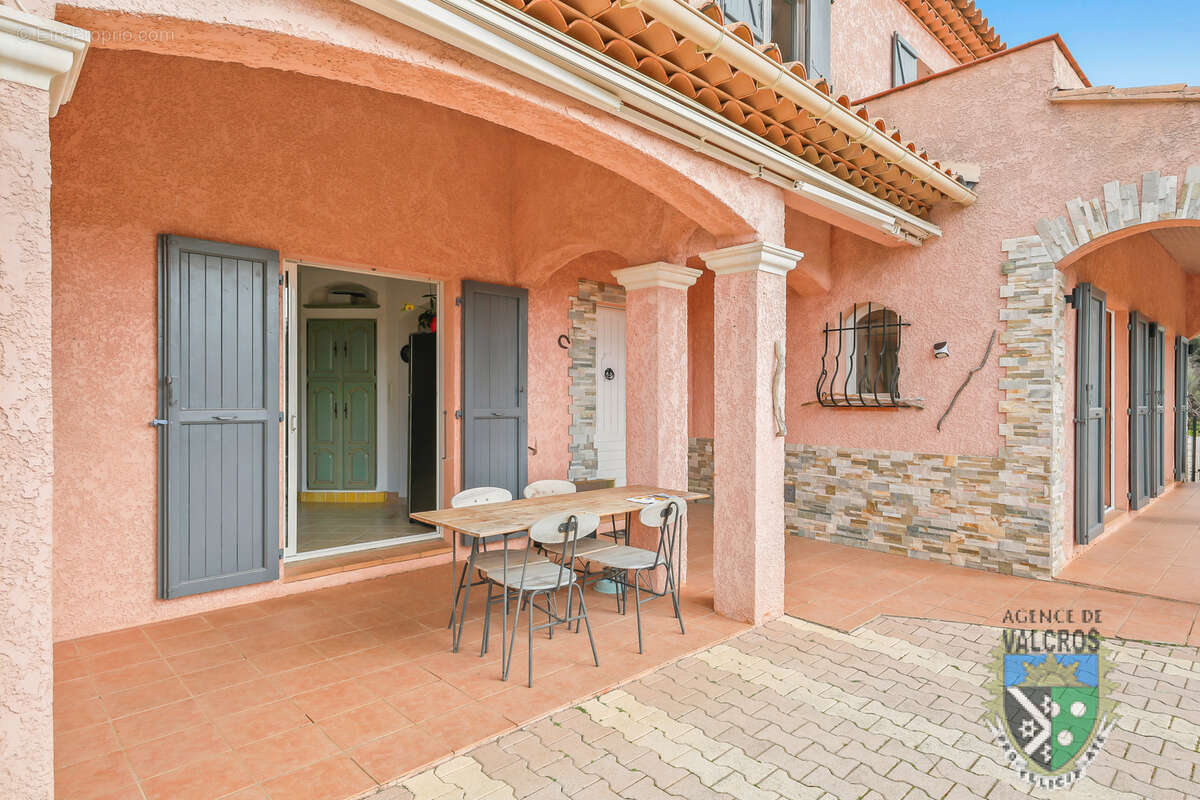 Maison à LA LONDE-LES-MAURES