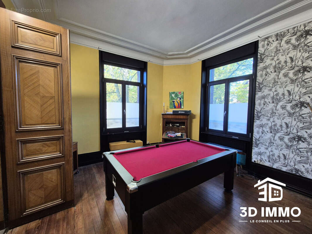 Maison à AVESNES-SUR-HELPE