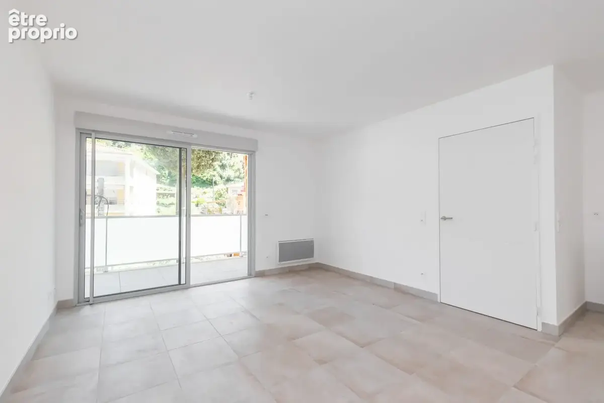 Appartement 2 pièces 43 m² à vendre à Nice (06100) - photo 2