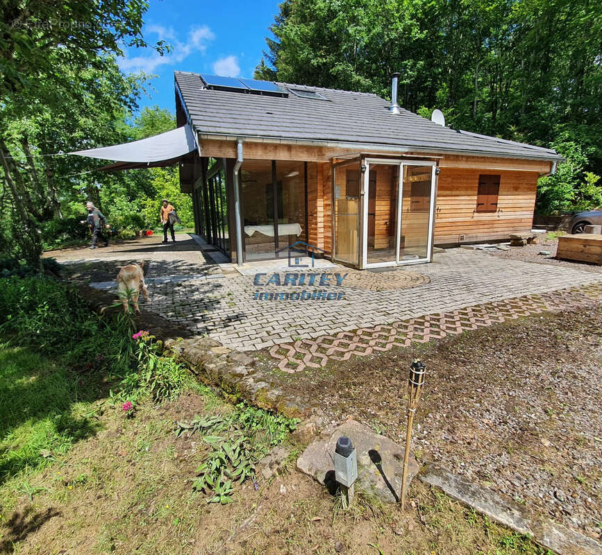 Maison à LA BRUYERE