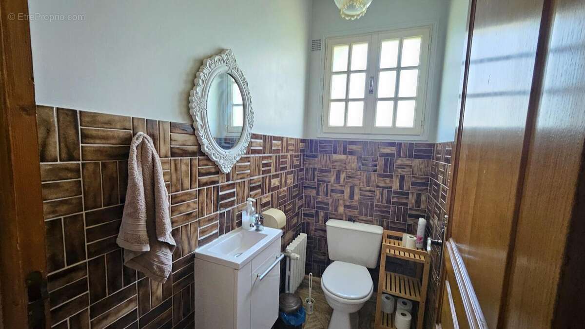 Maison 208 m² à Le Teilleul  - photo 9