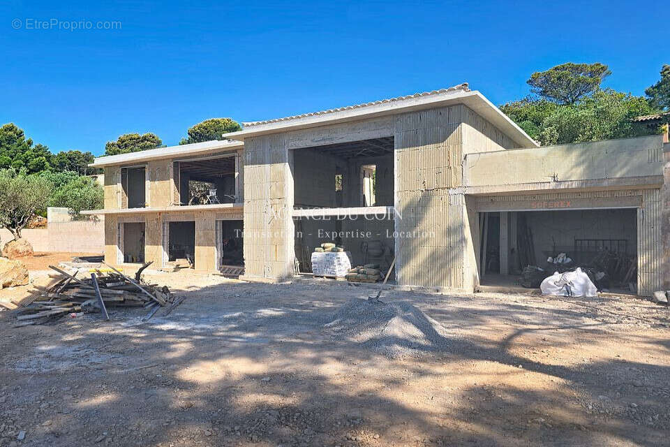 Maison à LORGUES
