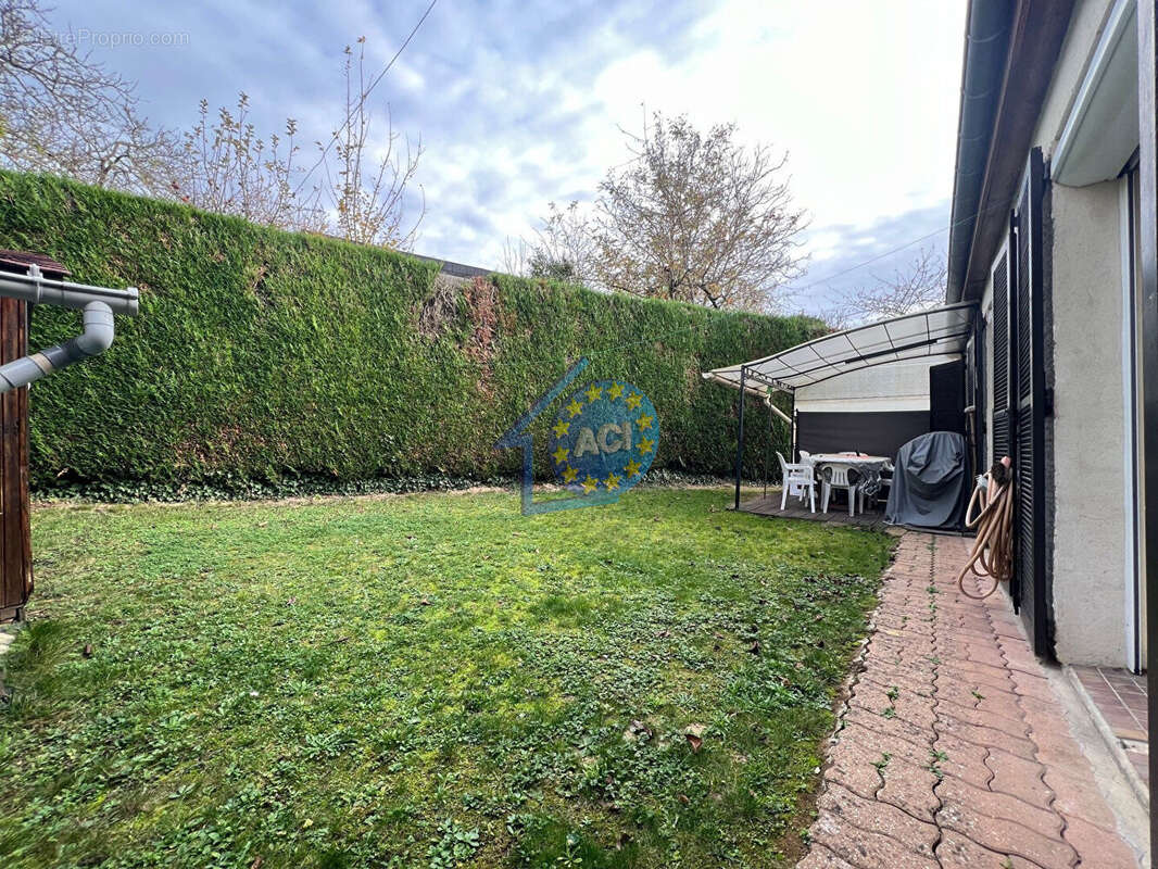 Maison à MANTES-LA-VILLE