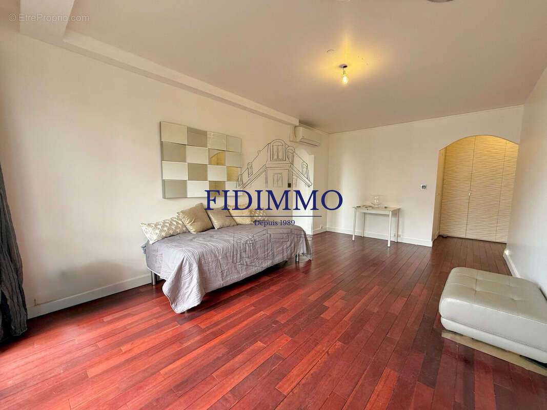 Appartement à CHENNEVIERES-SUR-MARNE