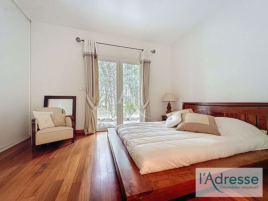 Maison à VILLENEUVE-LES-BOULOC