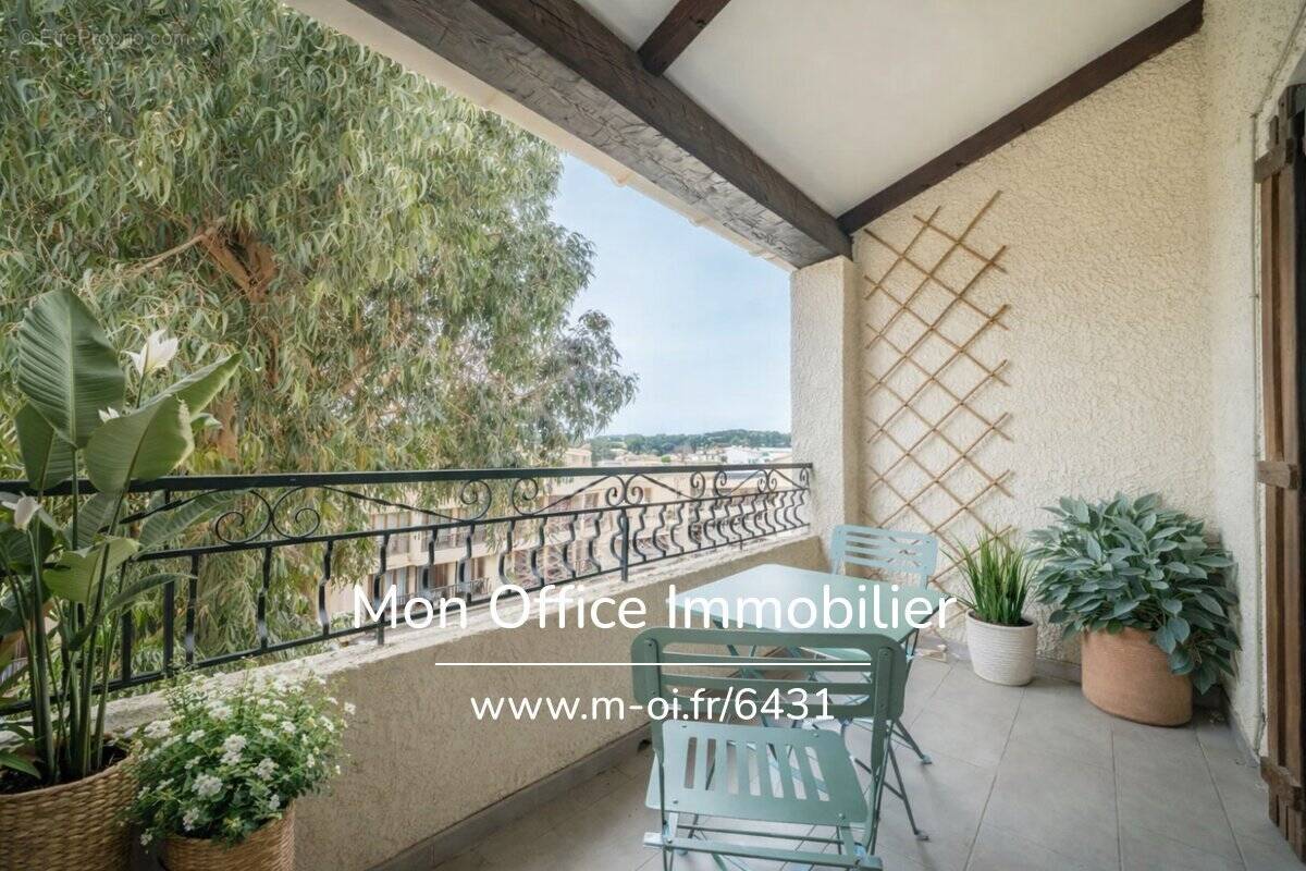 Appartement à SAINT-CYR-SUR-MER