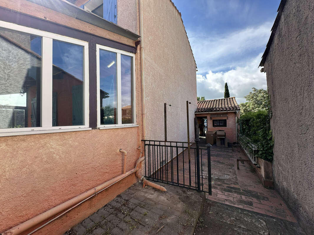 Maison à PUGET-SUR-ARGENS