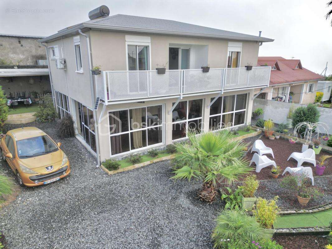 Propriété récente avec espace bien-être, fort potentiel locatif et vue montagne dégagée - photo 22