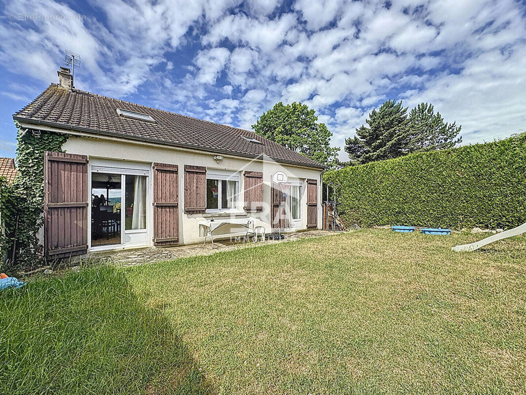 Maison à CHAUMONTEL