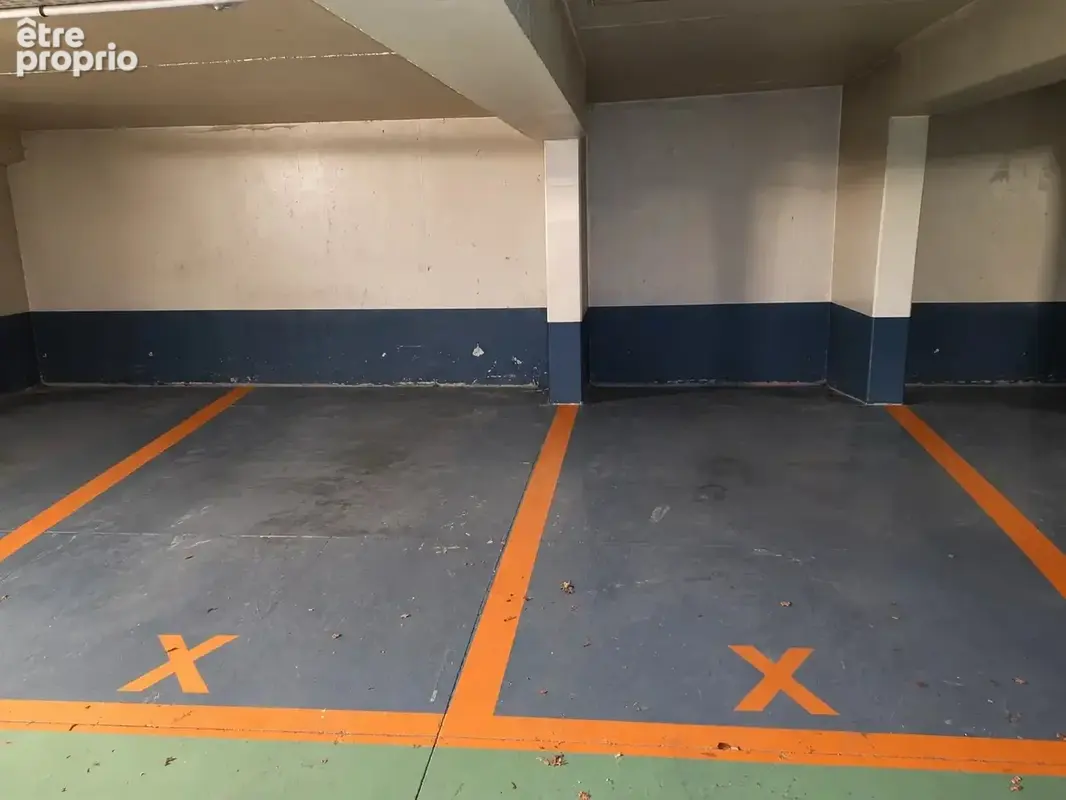 2 Places de parking en sous-sol Jardin du Luxembourg - photo 2