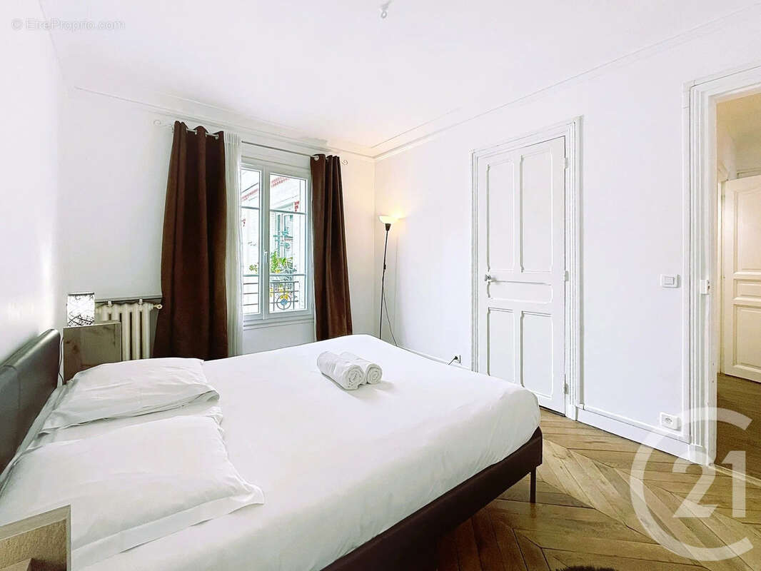 Appartement à PARIS-14E