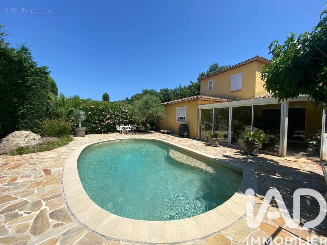 Photo 1 - Maison à COGOLIN