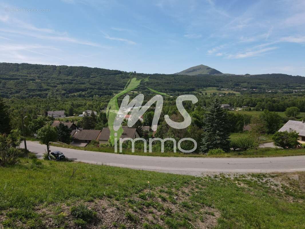 Terrain à CHABOTTES