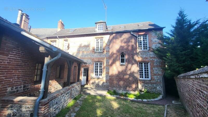 Maison à ARQUES-LA-BATAILLE